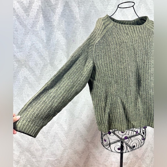 Vintage Salvatore Ferragamo olive green wool blend sweater size L - Picture 5 of 7
